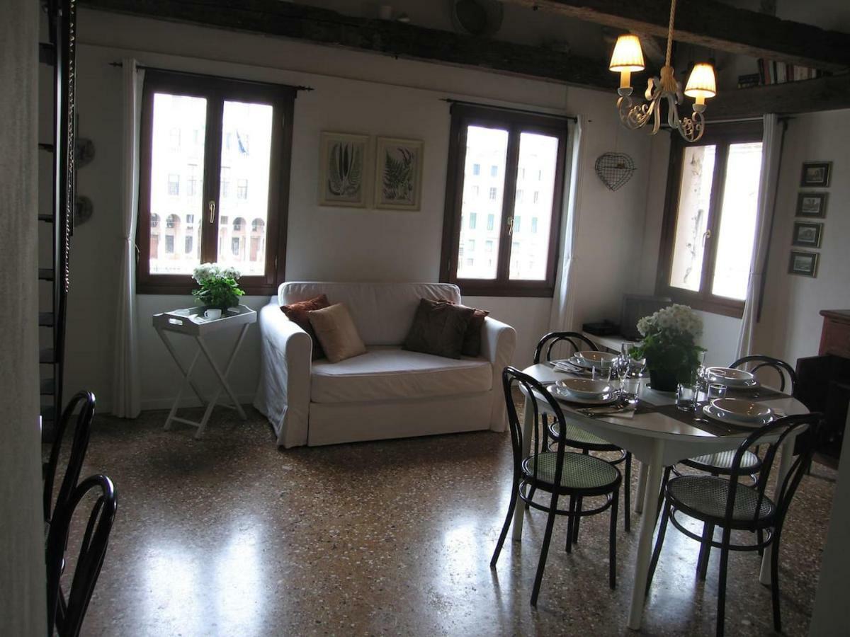 Loft Overlooking The Grand Canal Venecia Exterior foto